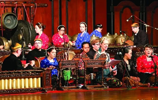 Gamelan: Sejarah, Fungsi, dan Instrumen Warisan Budaya